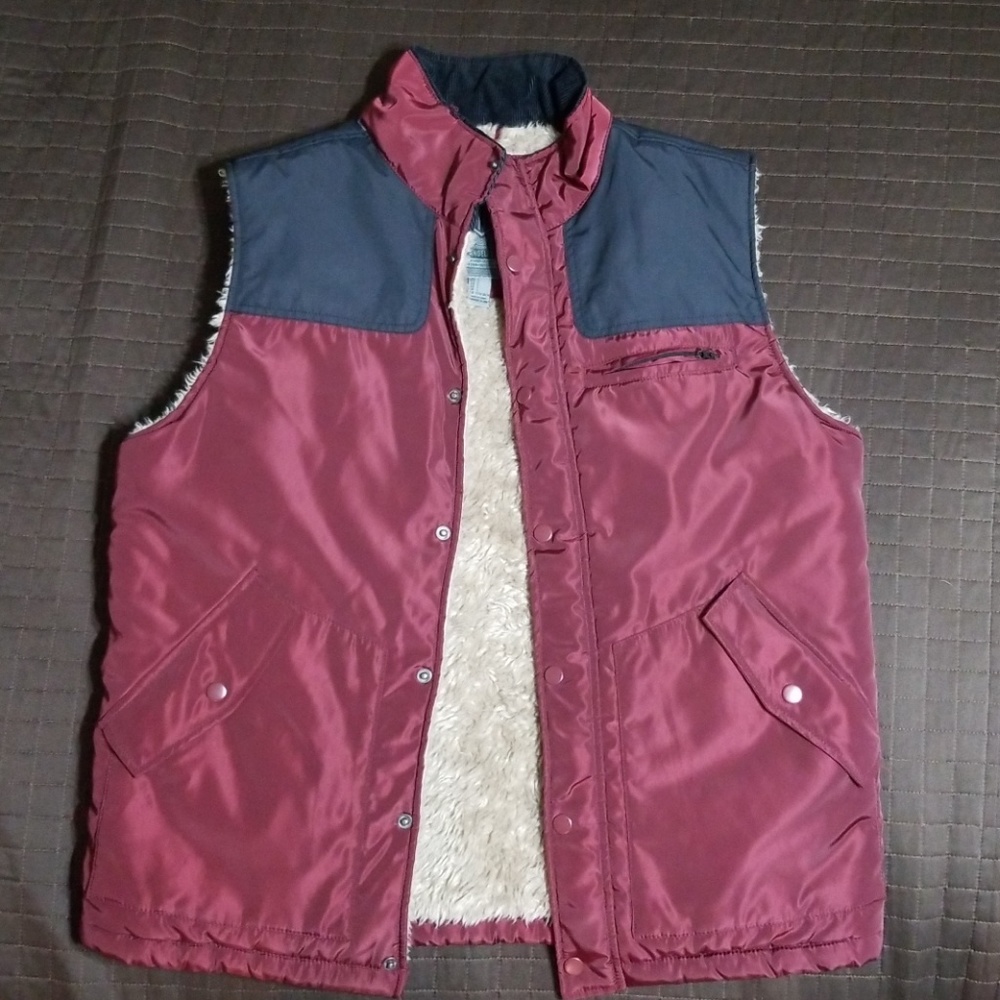 Forever 21 mens down vest